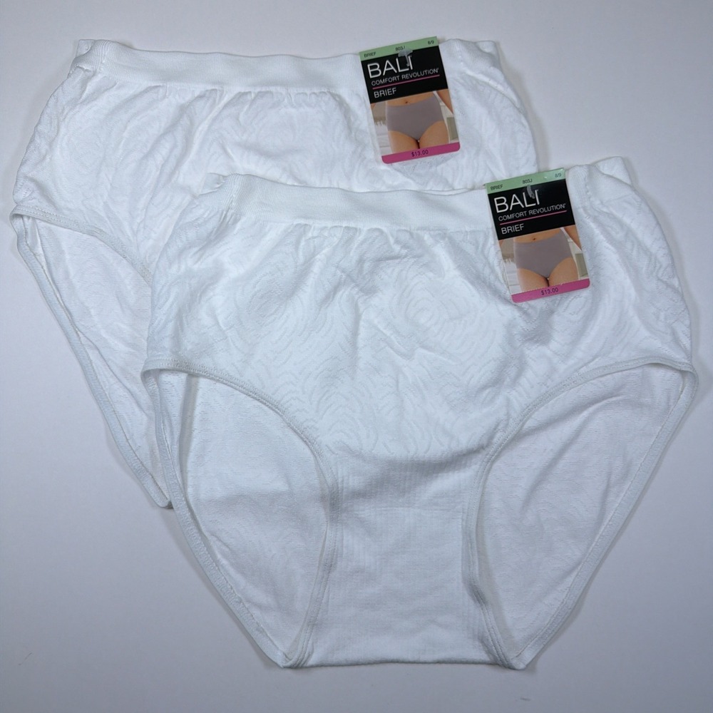 Bali Comfort Revolution Brief Panty Seamless 8/9  White NWT 803J 2 PACK